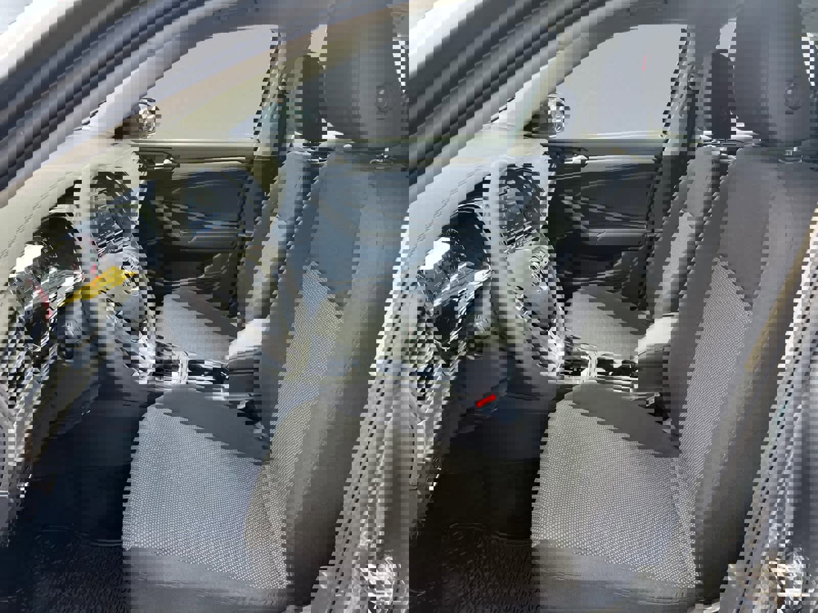 Used 2021 Volkswagen Jetta S w/ Driver Assistance Package image 7