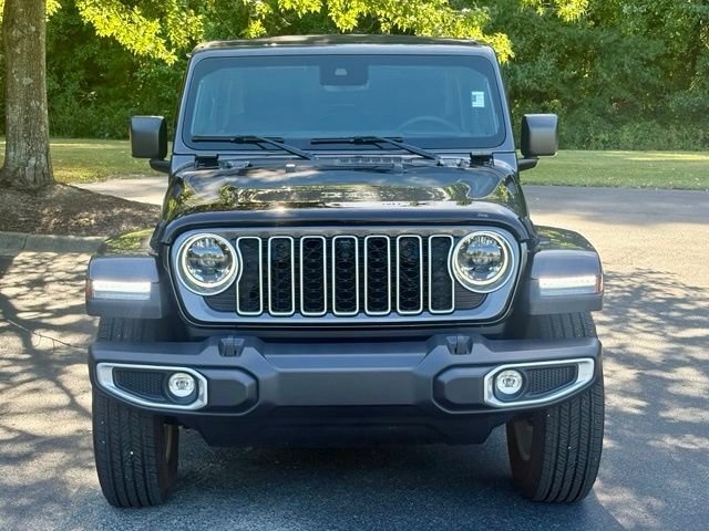Used 2025 Jeep Wrangler Unlimited Sahara AWD/4WD image 12