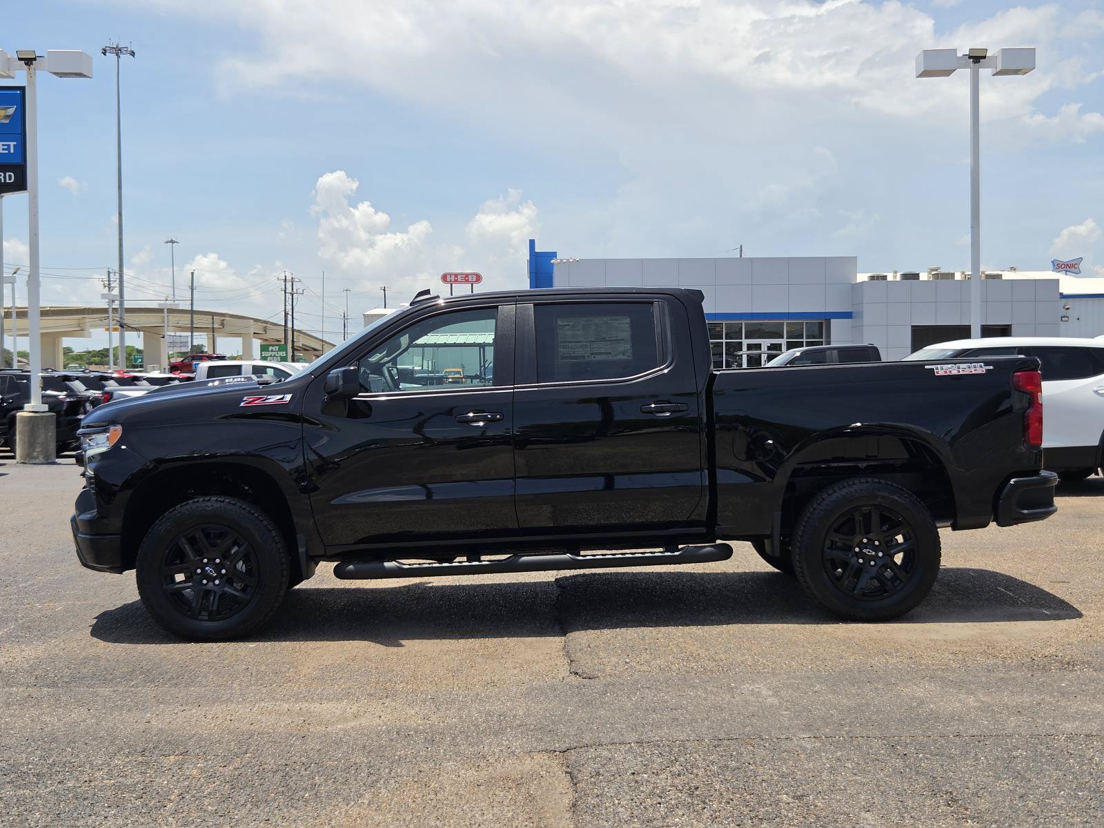 New 2026 Chevrolet Silverado 1500 LT Trail Boss AWD/4WD image 2