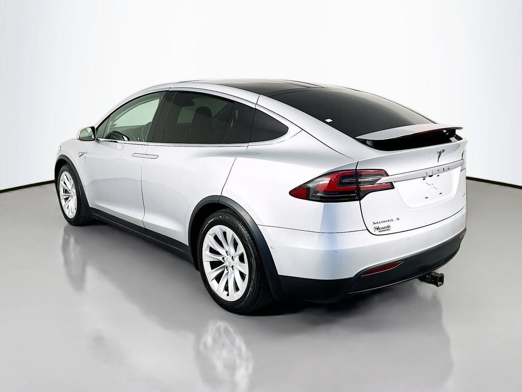 Used 2016 Tesla Model X 90D AWD/4WD image 5