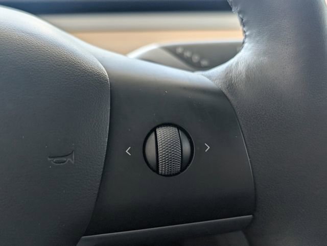 Used 2023 Tesla Model 3 Standard Range image 20