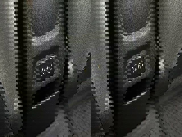 Used 2024 Hyundai Venue SEL image 31