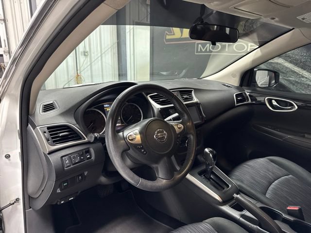 Used 2019 Nissan Sentra SV FWD image 4