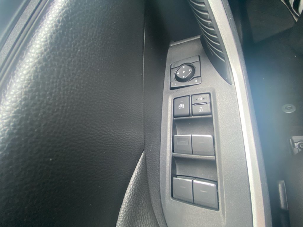Used 2024 Toyota RAV4 XLE AWD/4WD image 17