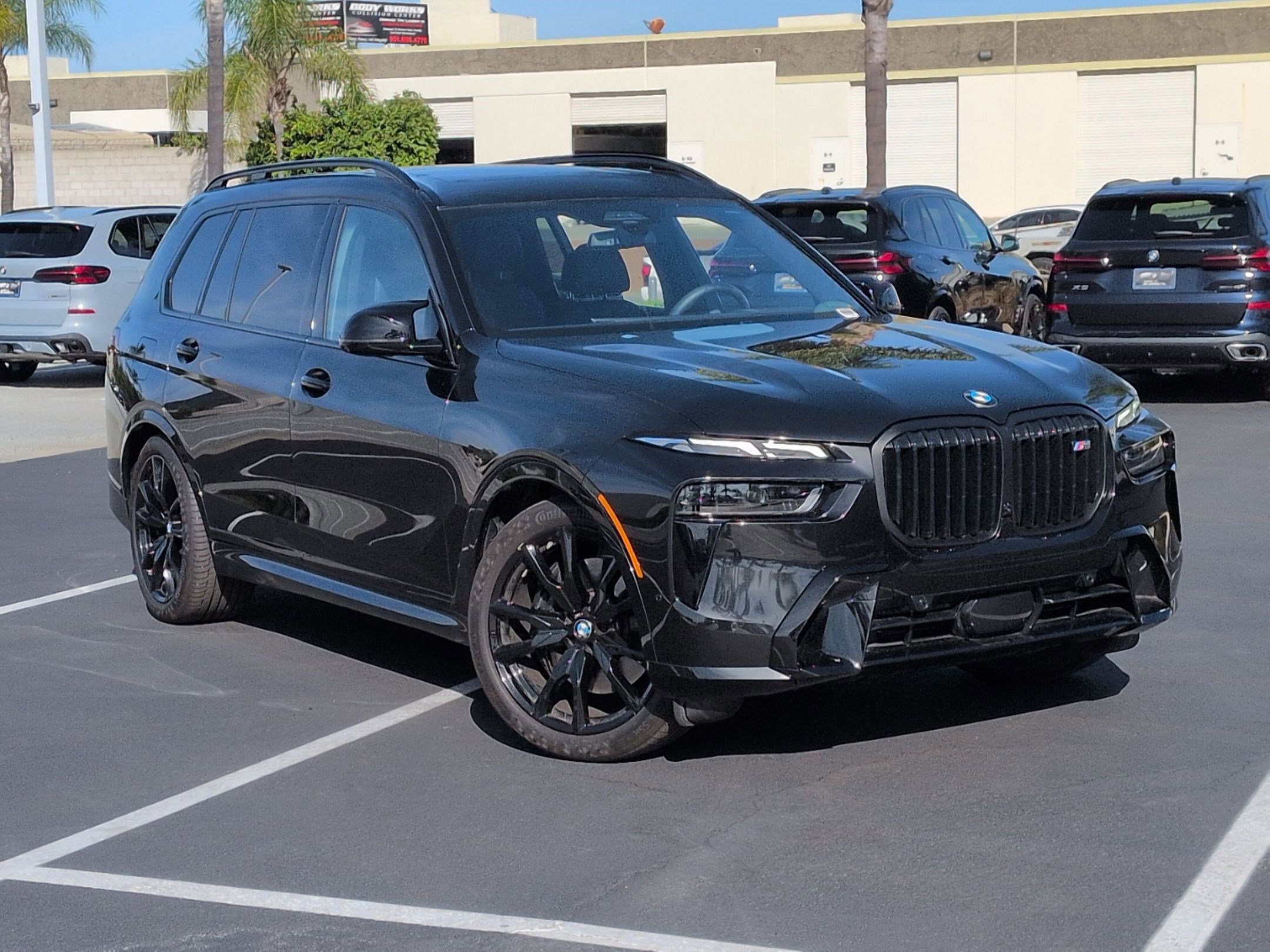 Used 2025 BMW X7 M60i AWD/4WD image 39