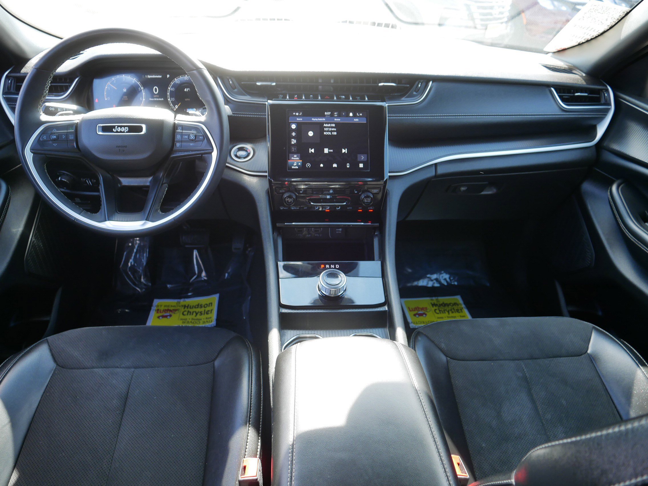 Used 2024 Jeep Grand Cherokee Altitude AWD/4WD image 10