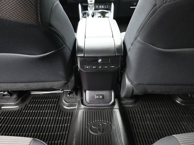 Certified 2025 Toyota Highlander LE image 26