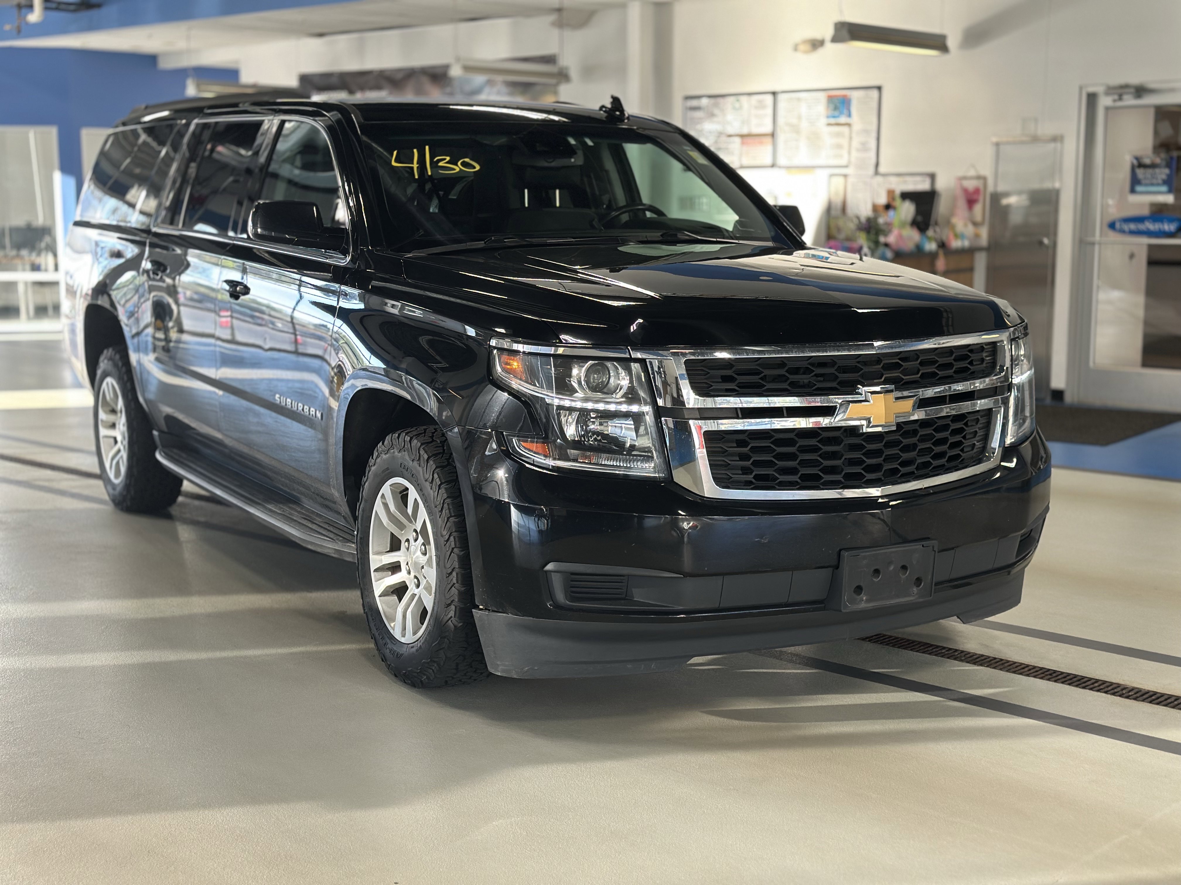 Used 2020 Chevrolet Suburban LT AWD/4WD image 3