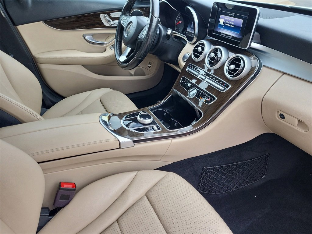Used 2018 Mercedes-Benz C 300 4MATIC Sedan w/ Premium Package image 18