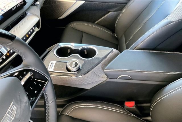 New 2026 Cadillac Optiq Luxury 1 RWD image 9