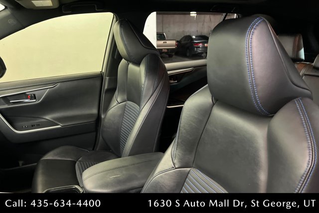Used 2019 Toyota RAV4 XSE AWD/4WD image 16