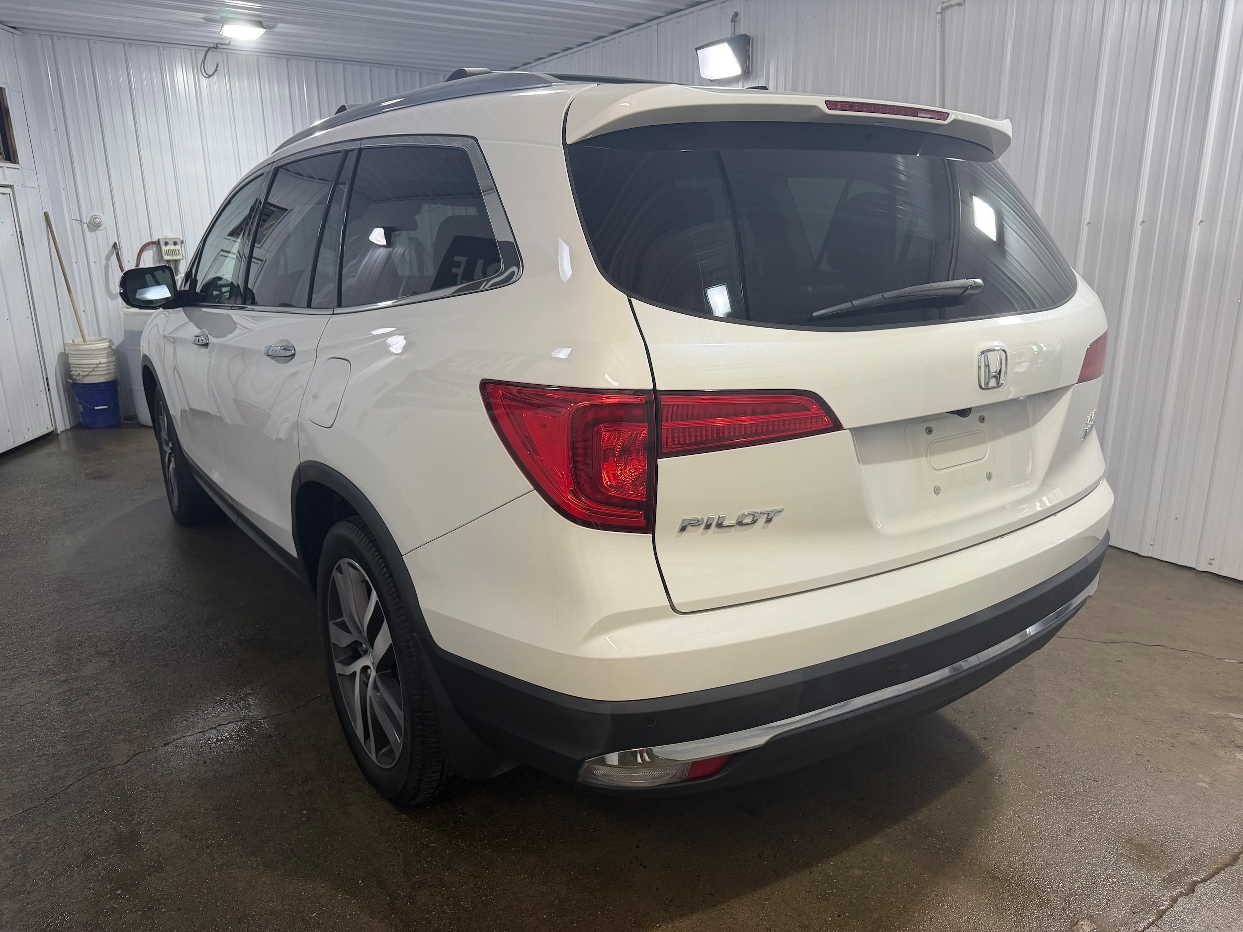 Used 2018 Honda Pilot Elite image 5
