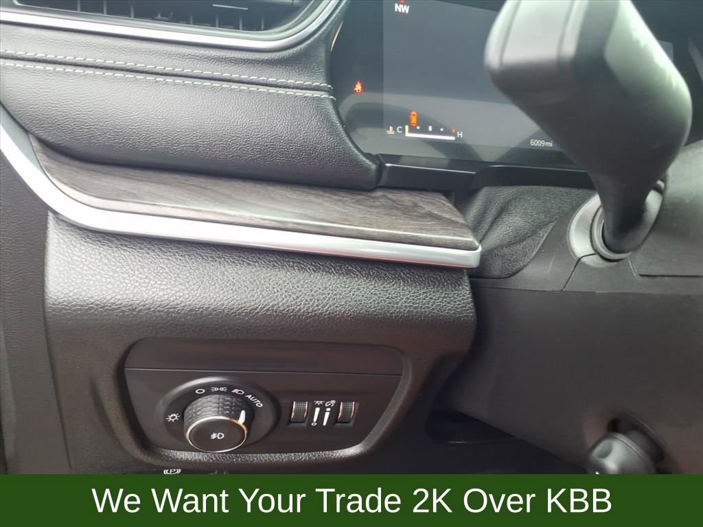 Used 2025 Jeep Grand Cherokee Overland w/ Adv Protech Group III image 29