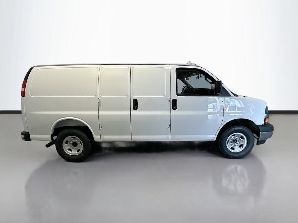 New 2025 Chevrolet Express 2500 w/ Driver Convenience Package RWD image 9