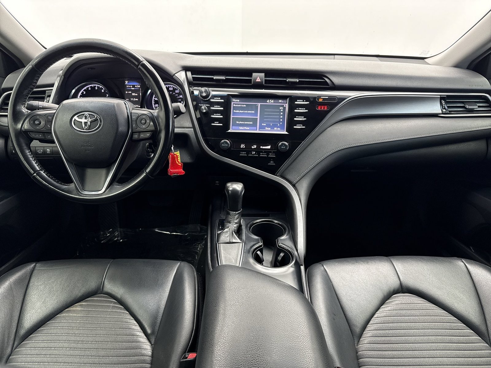 Used 2019 Toyota Camry SE FWD image 14