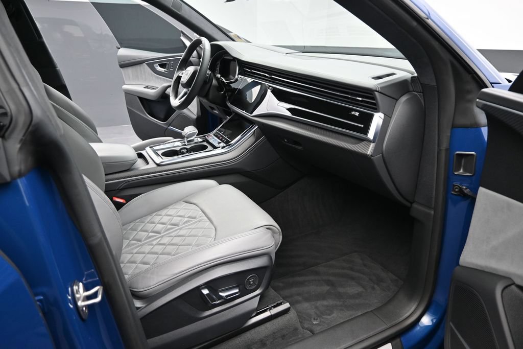 Used 2024 Audi SQ8 Prestige AWD/4WD image 21