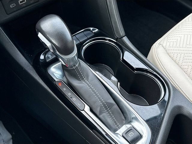 Used 2021 Buick Encore GX Essence w/ Advanced Technology Package image 17