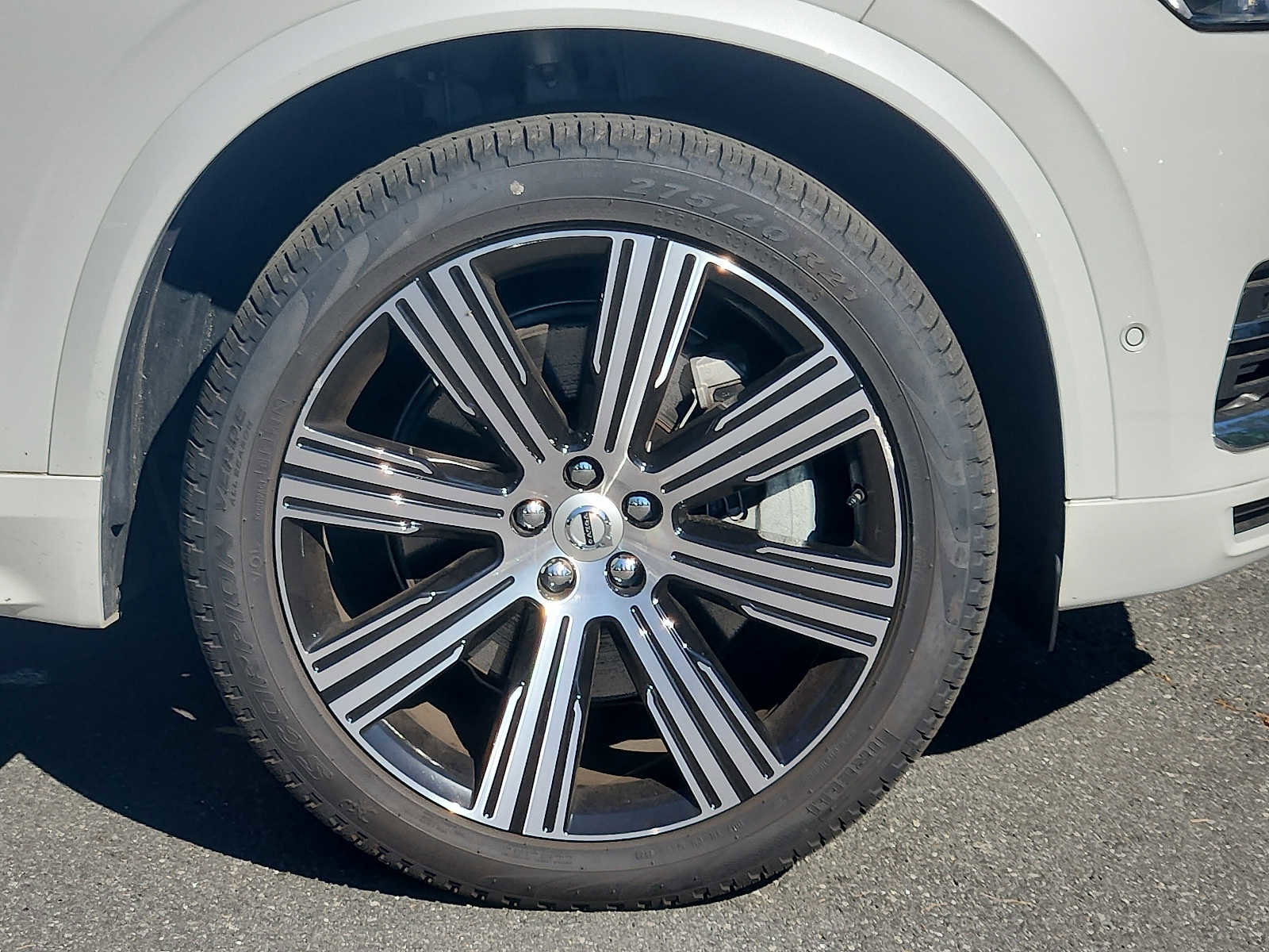 Certified 2024 Volvo XC90 T8 Ultimate w/ Protection Package Premier AWD/4WD image 8