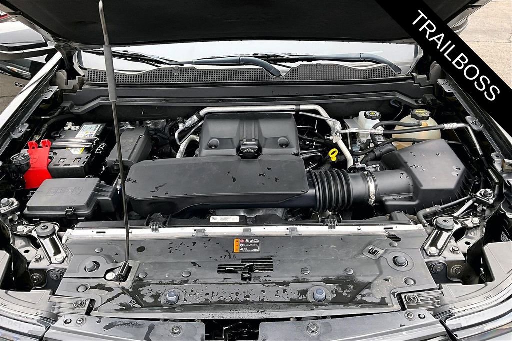 Used 2024 Chevrolet Colorado Trail Boss w/ LPO, Dark Essentials Package image 29