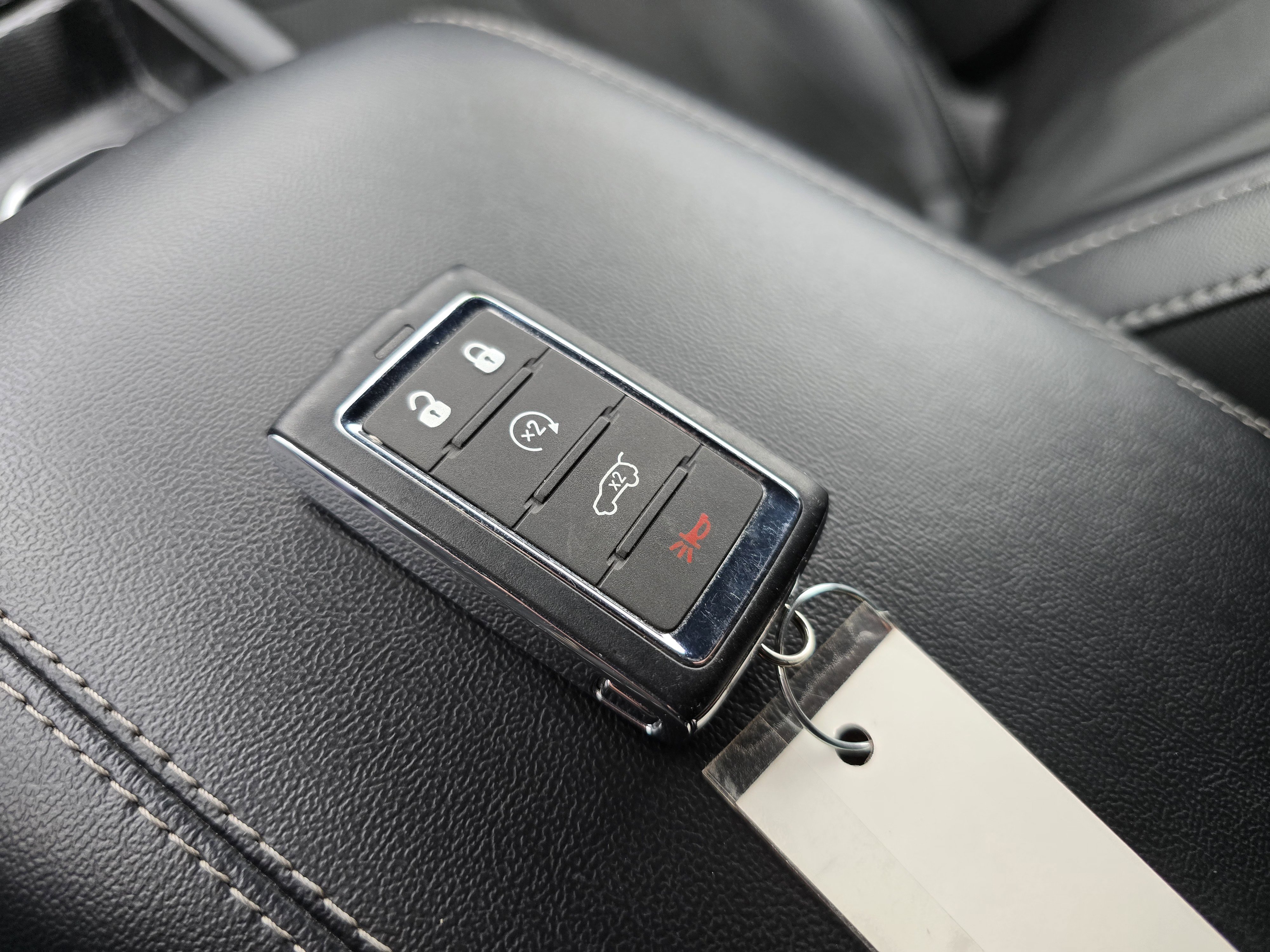 Used 2025 Jeep Grand Cherokee Altitude image 36