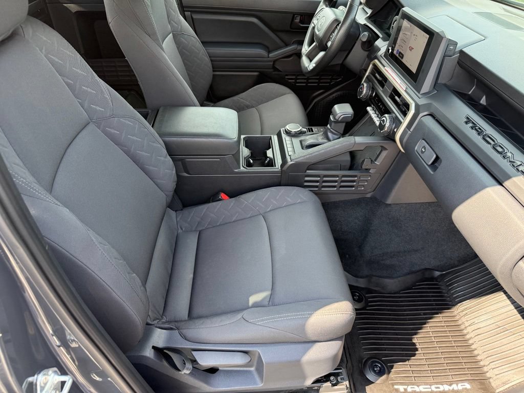 Certified 2025 Toyota Tacoma SR AWD/4WD image 34