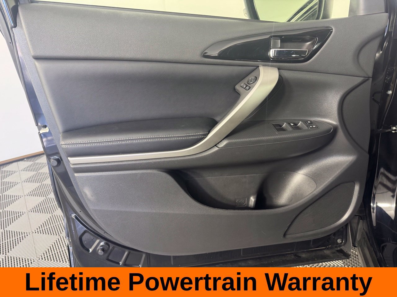 Used 2025 Mitsubishi Eclipse Cross SE AWD/4WD image 10