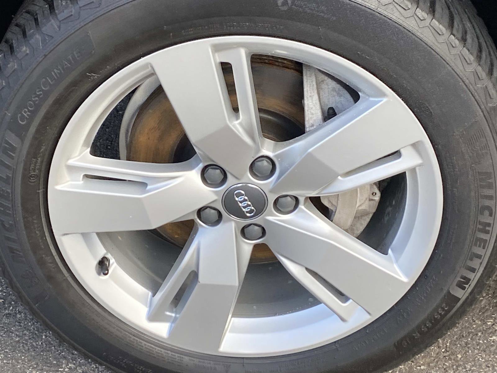 Used 2018 Audi Q5 2.0T Premium Plus w/ Premium Plus Package image 29