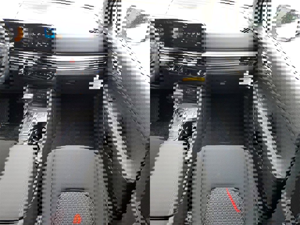 New 2026 Kia Sportage LX image 24