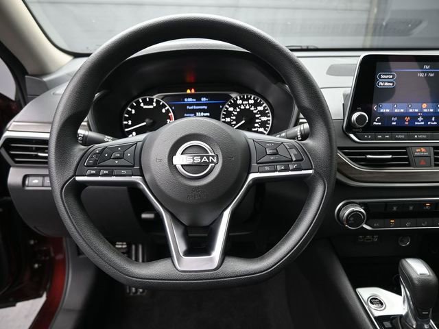 Used 2024 Nissan Altima 2.5 SV image 7