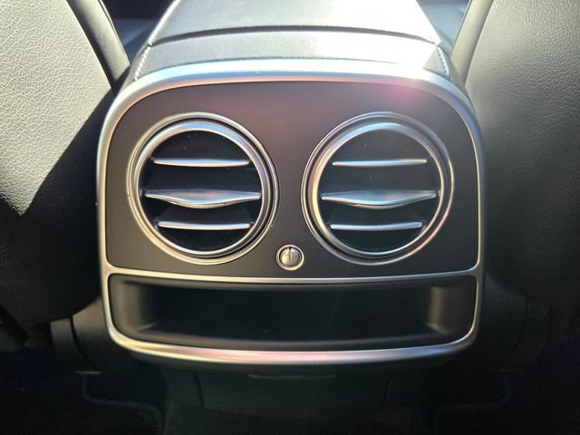 Used 2019 Mercedes-Benz S 560 4MATIC Sedan image 37