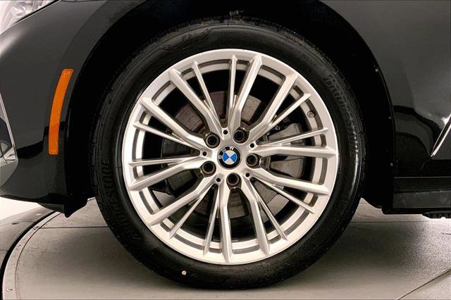 Certified 2023 BMW 330i xDrive Sedan w/ Driving Assistance Package image 8