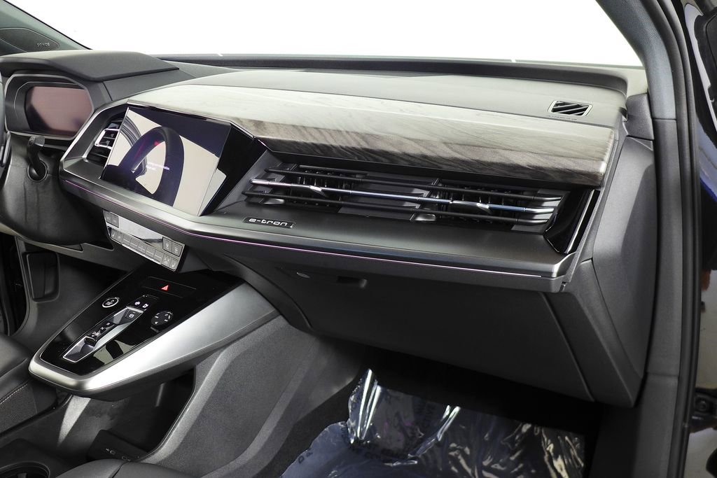 Used 2023 Audi Q4 e-tron Premium Plus w/ Premium Plus image 14