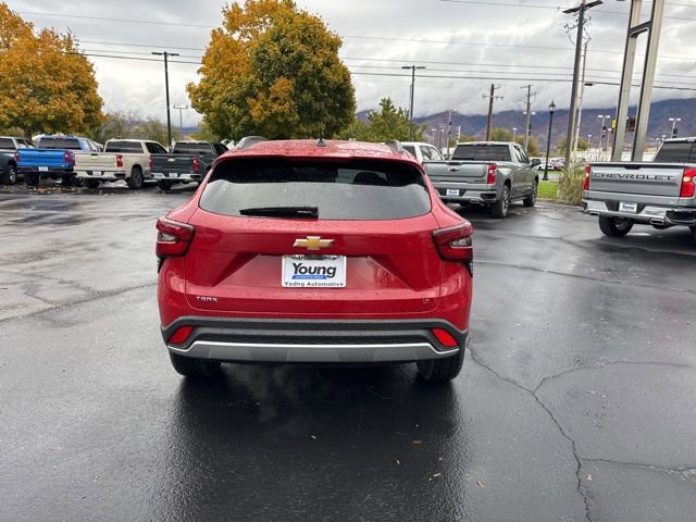 Used 2026 Chevrolet Trax LT w/ Driver Confidence Package FWD image 6