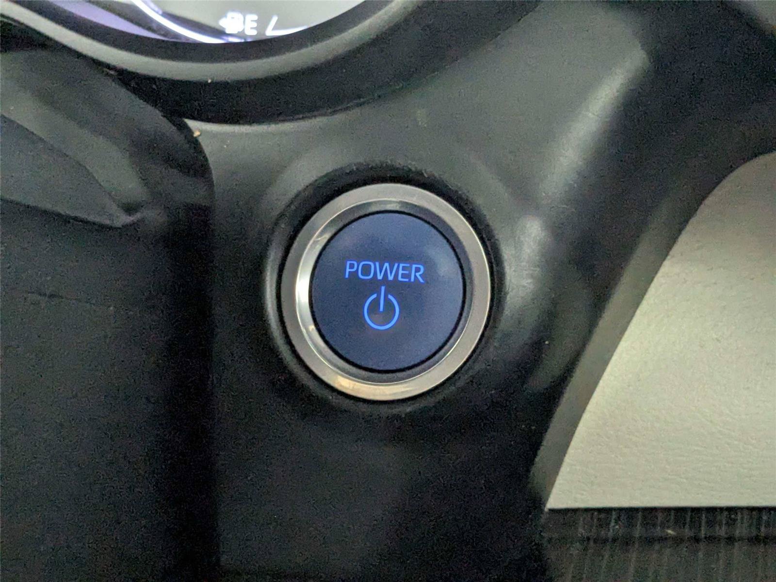 Certified 2022 Toyota Sienna Platinum FWD image 28