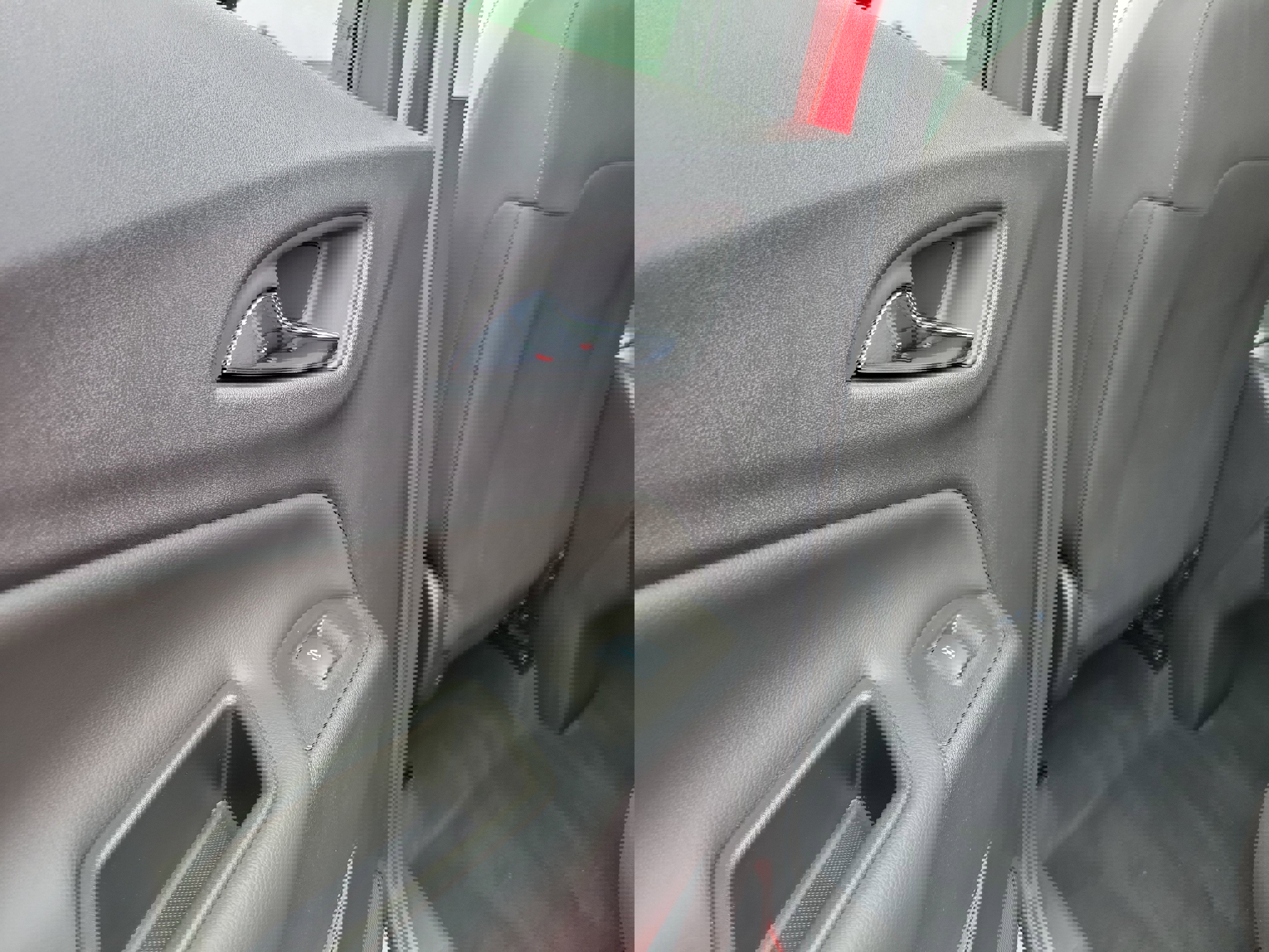 Used 2023 Chevrolet Equinox LT image 13