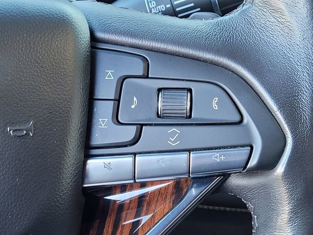 Used 2023 Cadillac Escalade Premium Luxury image 25