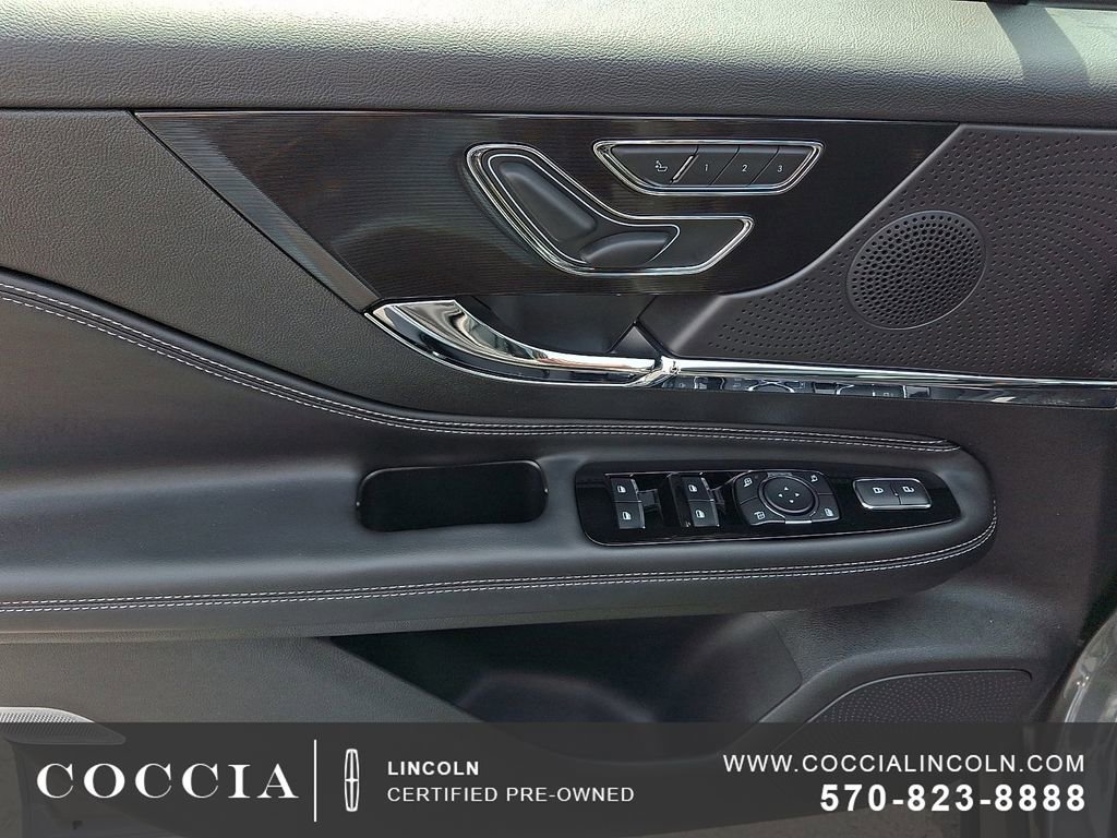 Used 2024 Lincoln Corsair Reserve w/ Equipment Group 201A image 12