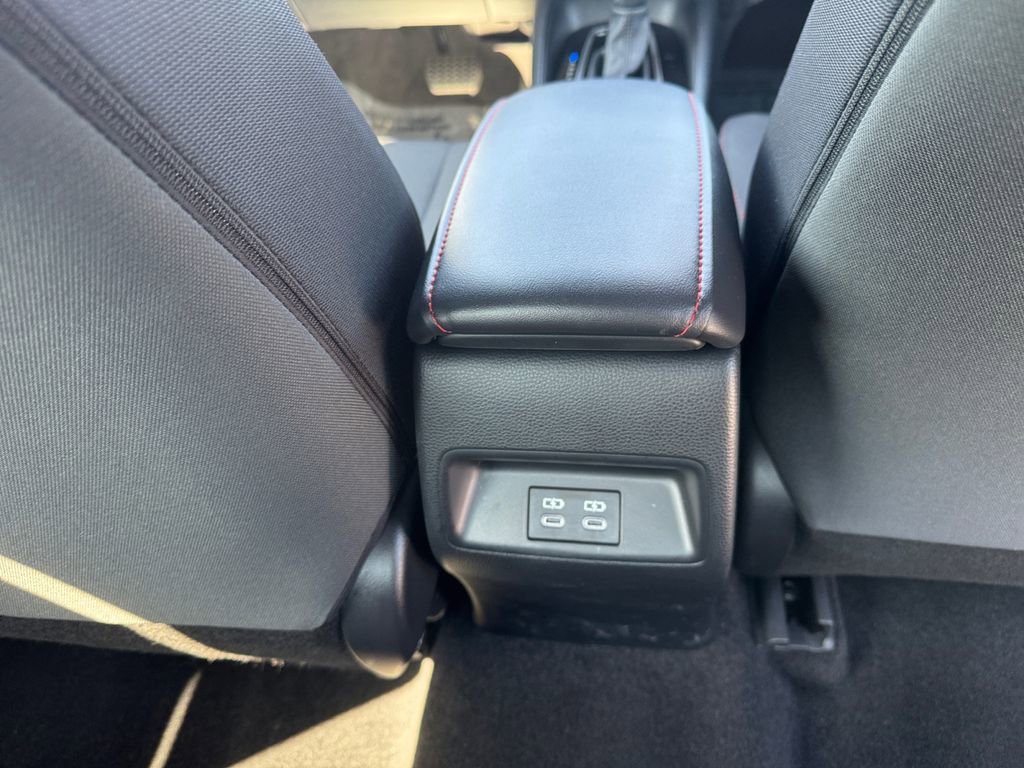 Used 2024 Toyota Corolla SE w/ SE Package image 21