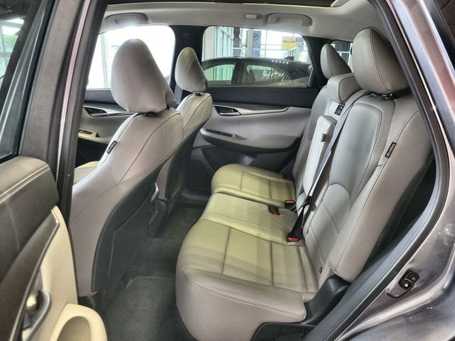 Used 2025 INFINITI QX50 Luxe AWD/4WD image 23