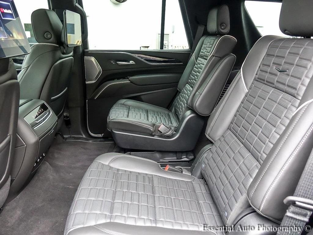 Used 2024 Cadillac Escalade V w/ LPO, ONYX Package image 13