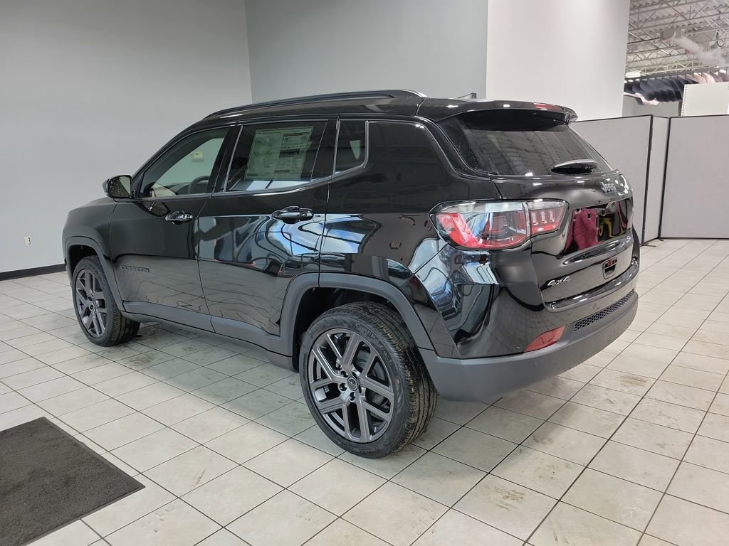 New 2026 Jeep Compass Limited image 4