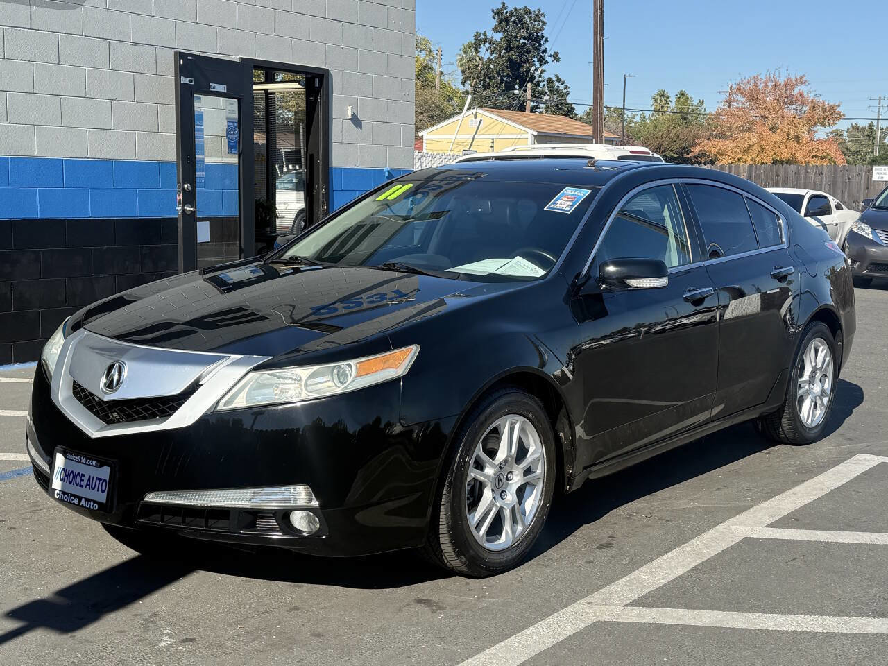 Used 2011 Acura TL w/ Technology Package image 3
