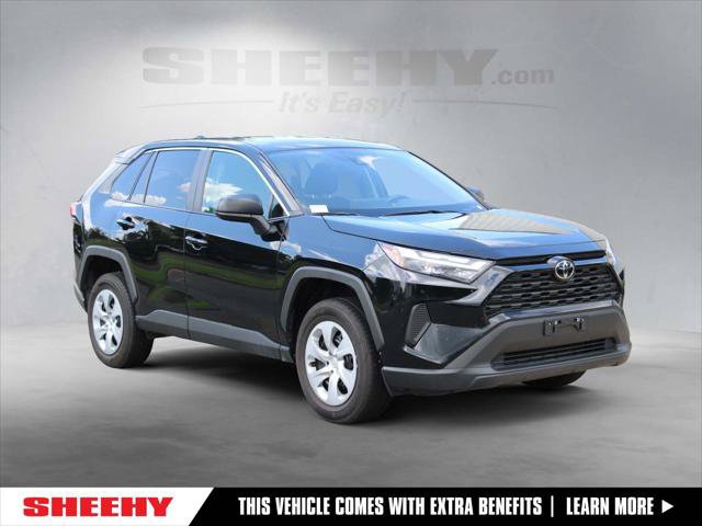 Certified 2025 Toyota RAV4 LE AWD/4WD image 1