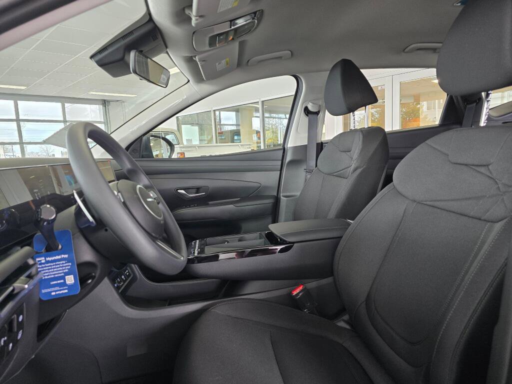 New 2026 Hyundai Tucson Blue SE image 18
