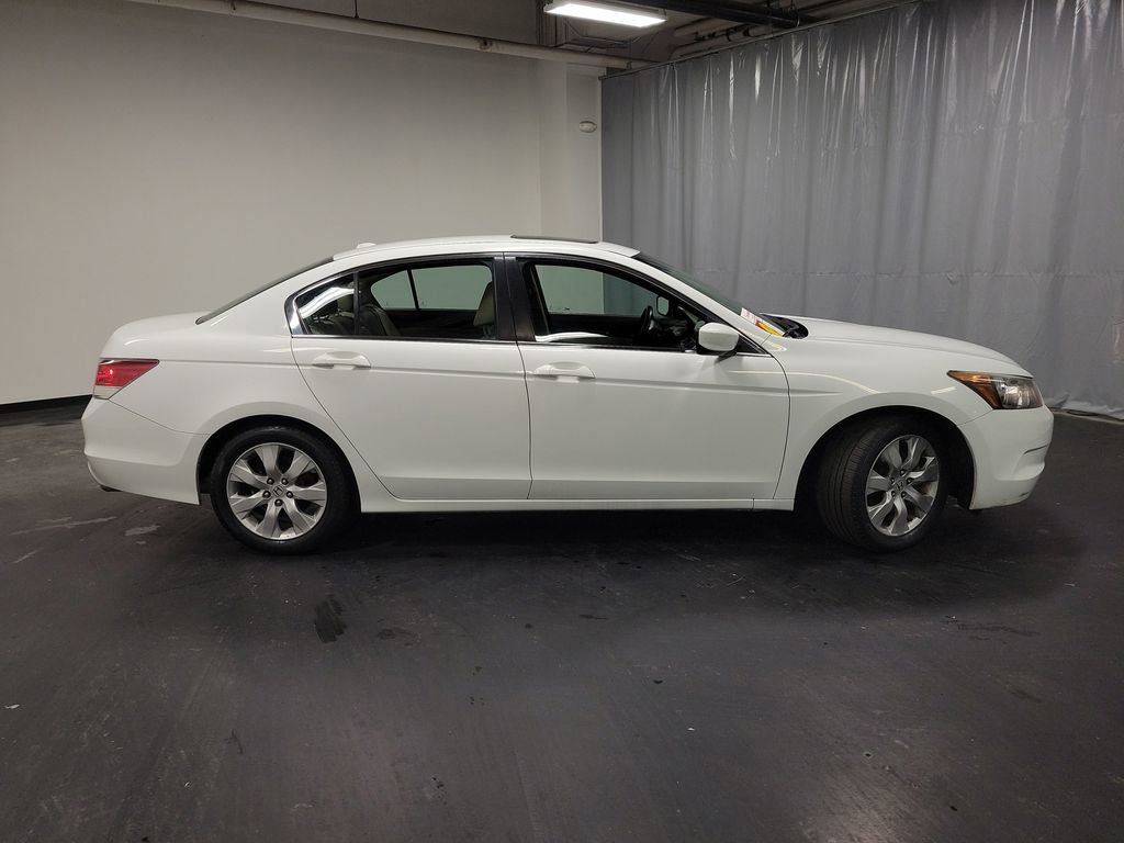 Used 2010 Honda Accord EX-L image 9