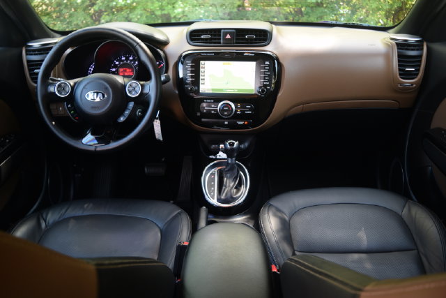 Used 2016 Kia Soul + w/ Audio Package FWD image 8