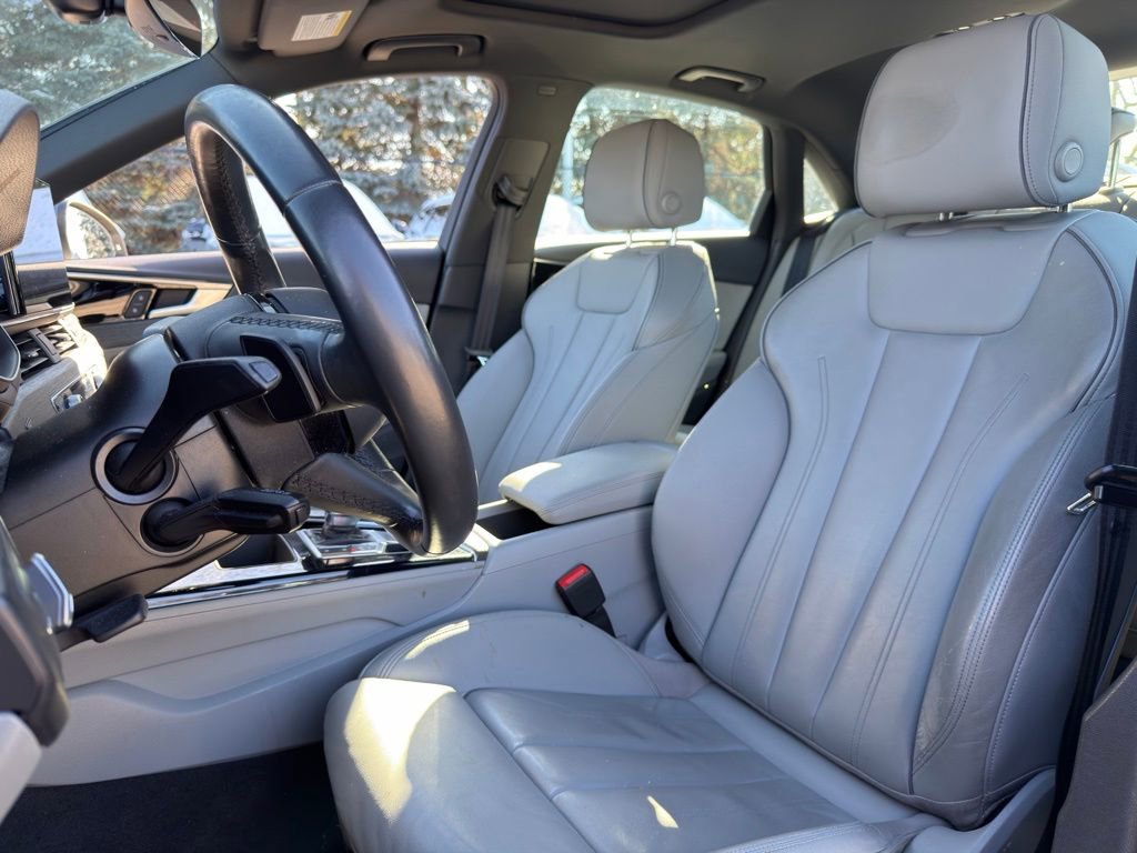 Used 2021 Audi A4 2.0T Premium w/ Convenience Package image 31