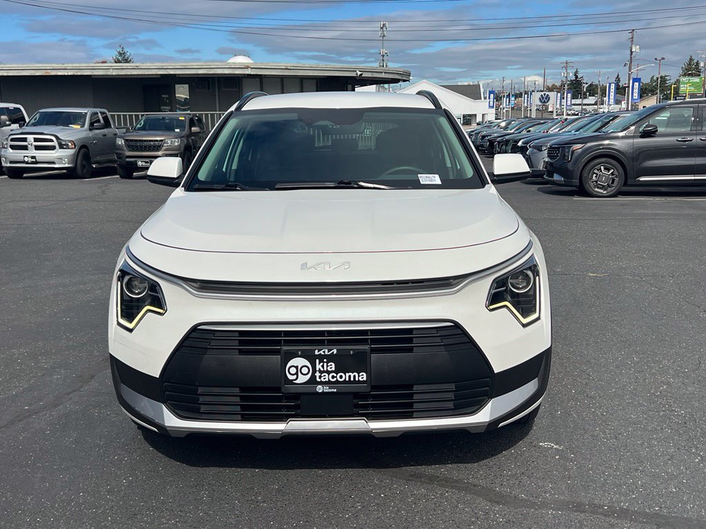 Certified 2024 Kia Niro EX w/ EX Cold Weather Package FWD image 4