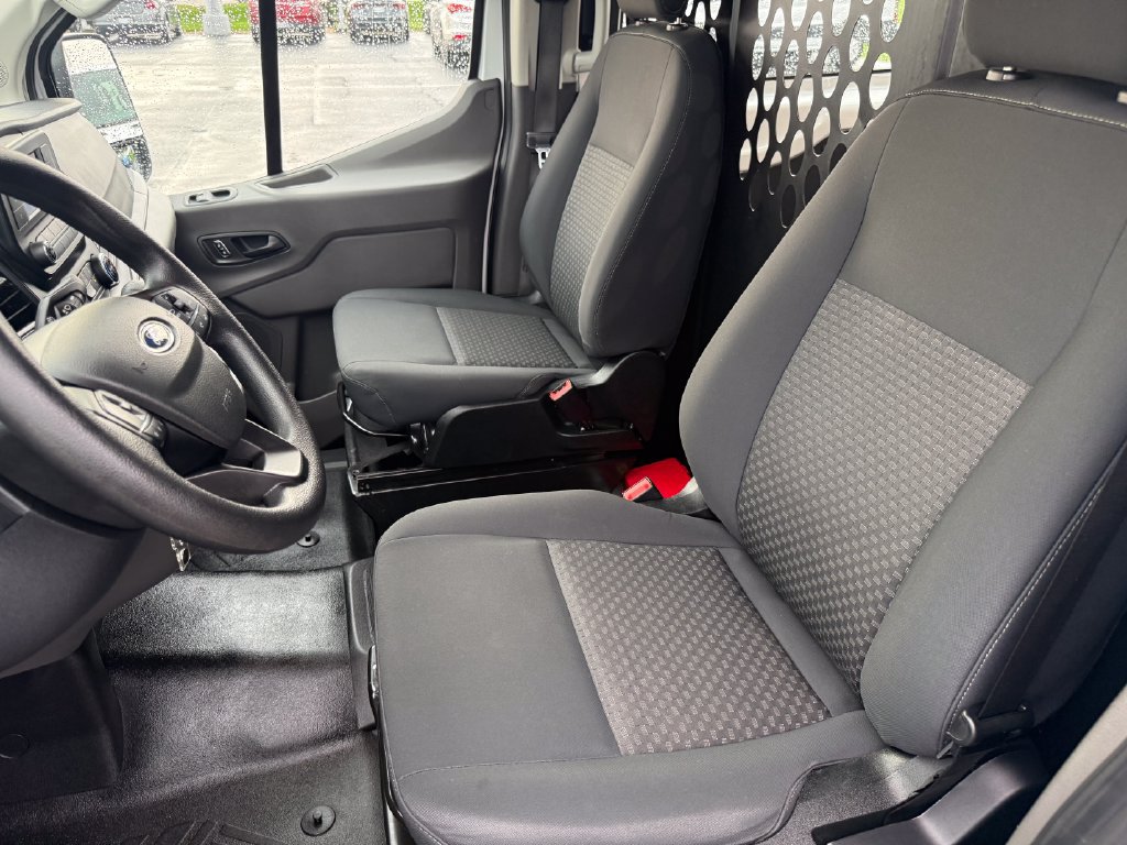 Certified 2025 Ford Transit 250 Low Roof w/ Exterior Upgrade Package RWD image 15