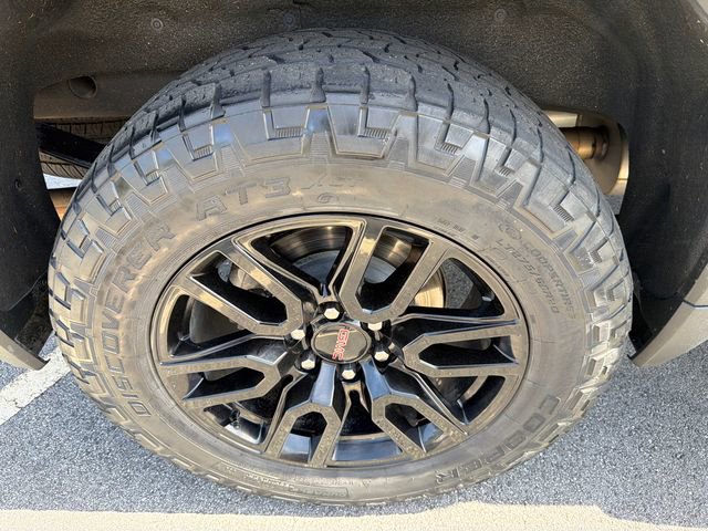 Used 2023 GMC Sierra 1500 Elevation w/ Elevation Premium Package image 17